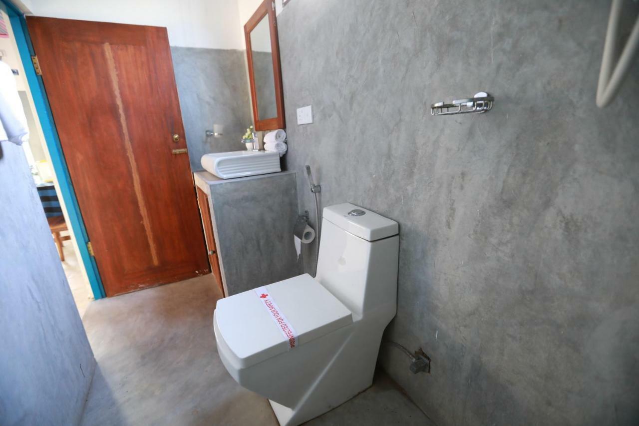 Dock Holiday Guest House Unawatuna Zewnętrze zdjęcie